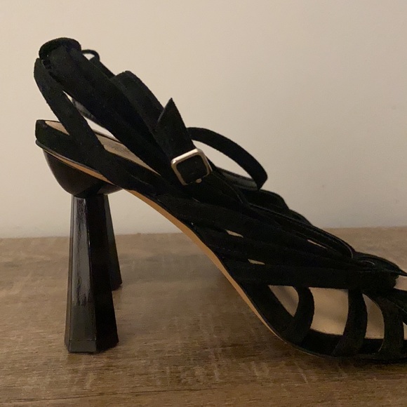 Sale❣️ NWT Vince Camuto Suede Strappy Heels size 7 - Picture 4 of 5